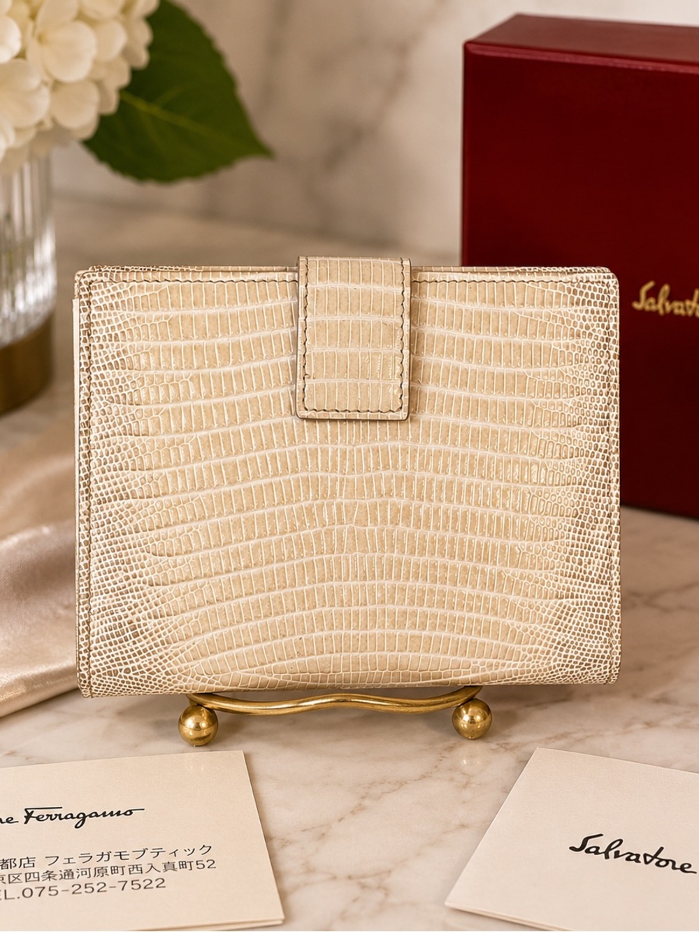 Salvatore Ferragamo Ivory Embossed Lizard Leather Wallet w Box - Picture 3 of 10
